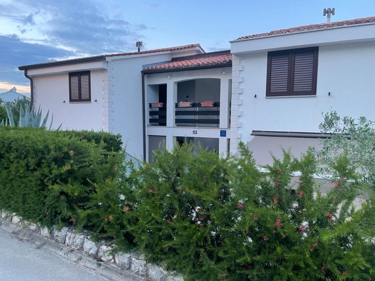 ראבני Residence4A-Appartamento Rosso מראה חיצוני תמונה