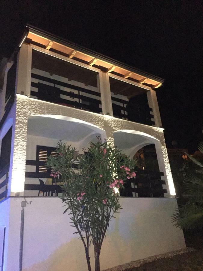 ראבני Residence4A-Appartamento Rosso מראה חיצוני תמונה